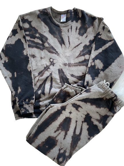 Reverse tie dye crewneck 2025